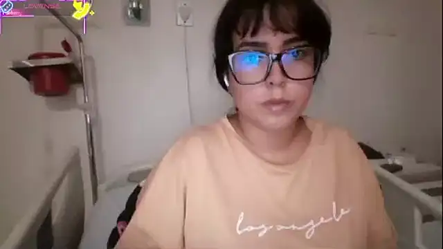 Snapshot of LillyCandy chatting on 10/09/25, 05:46 LillyCandy online show from 10/09/25, 05:46