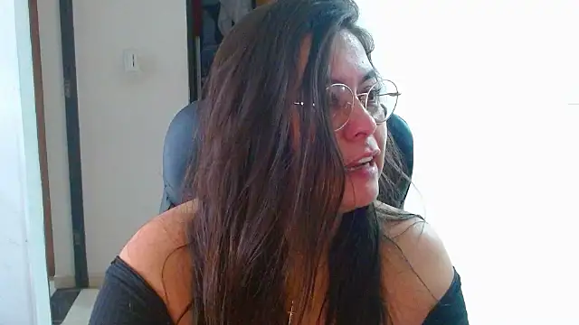 Snapshot of Ixchel_Anaid chatting on 05/29/26, 12:11 Ixchel Anaid online show from 05/29/26, 12:11