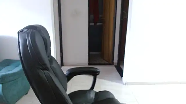 Ixchel Anaid online show from 04/12/26, 12:30