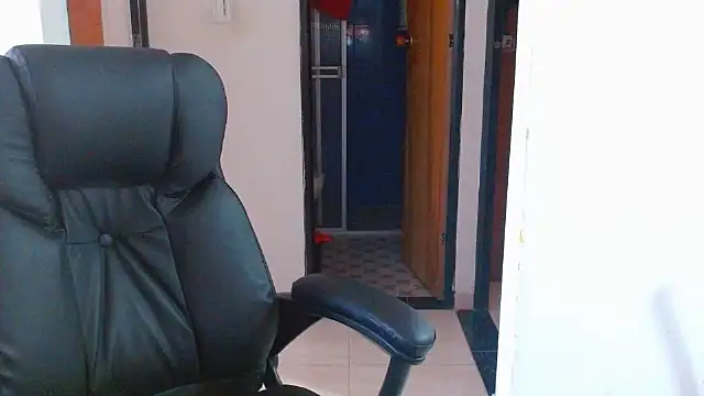 Ixchel Anaid online show from 11/30/25, 03:35