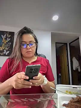 Snapshot of Ixchel_Anaid chatting on 04/28/26, 06:34 Ixchel Anaid online show from 04/28/26, 06:34