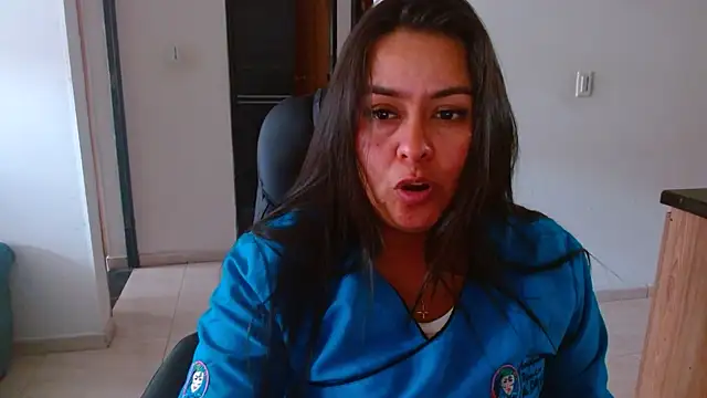 Ixchel Anaid online show from 04/07/26, 06:43