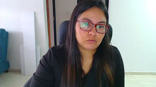 Ixchel Anaid online show from 10/02/25, 01:25