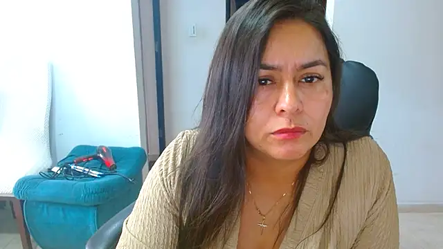 Snapshot of Ixchel_Anaid chatting on 05/31/26, 03:07 Ixchel Anaid online show from 05/31/26, 03:07