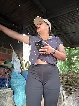 Ixchel Anaid online show from 01/08/26, 02:12