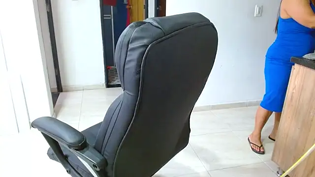 Ixchel Anaid online show from 11/08/25, 03:48