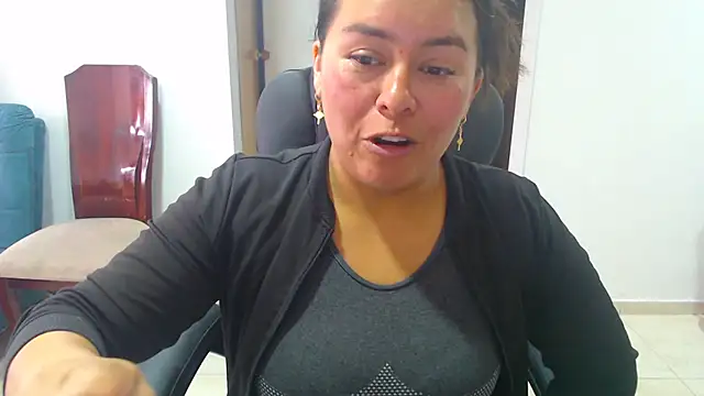 Ixchel Anaid online show from 09/17/25, 01:24