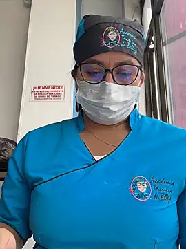 Snapshot of Ixchel_Anaid chatting on 04/18/26, 03:14 Ixchel Anaid online show from 04/18/26, 03:14