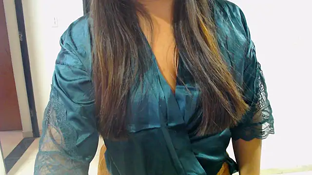 Ixchel Anaid online show from 09/28/25, 09:33