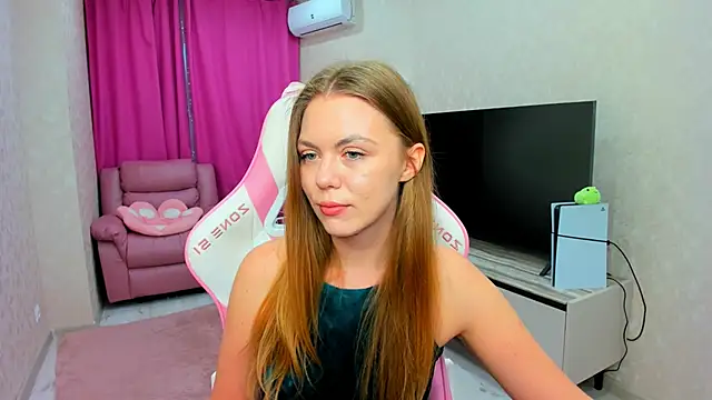 Strawberrye online show from 05/12/26, 11:27