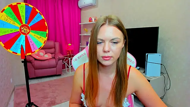 Strawberrye online show from 03/17/26, 03:20