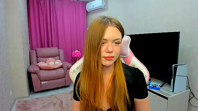 Strawberrye online show from 09/21/25, 03:33