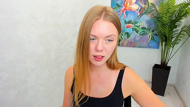 Strawberrye online show from 02/20/26, 06:26