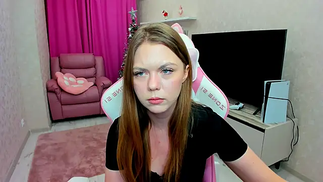 Strawberrye online show from 01/12/26, 03:46