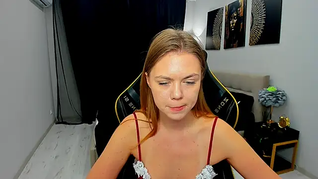 Strawberrye online show from 04/08/26, 03:30