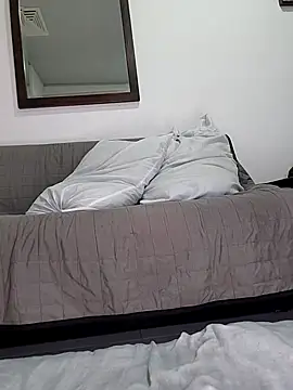 Snapshot of estrella_tasty chatting on 01/13/26, 11:41 estrella tasty online show from 01/13/26, 11:41