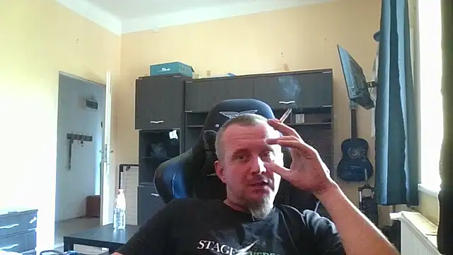 MrWhitePL online show from 06/17/26, 03:11