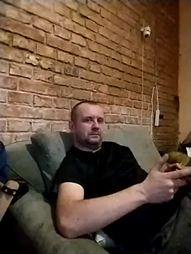 Snapshot of MrWhitePL chatting on 10/29/25, 09:58 MrWhitePL online show from 10/29/25, 09:58