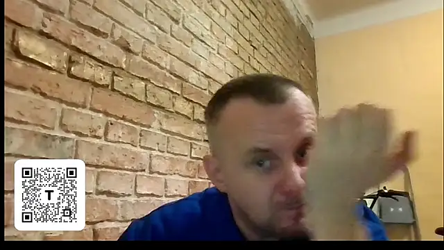 Snapshot of MrWhitePL chatting on 11/09/25, 05:17 MrWhitePL online show from 11/09/25, 05:17