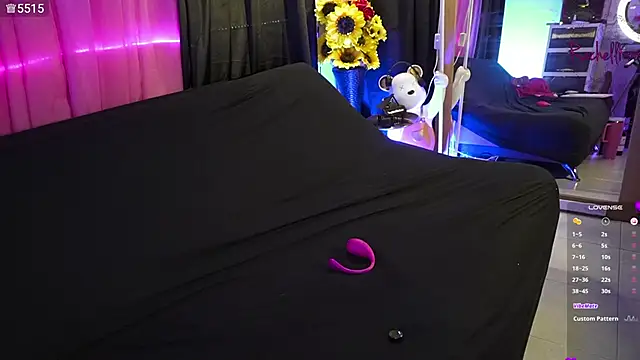 Rachellkors online show from 10/07/25, 09:43