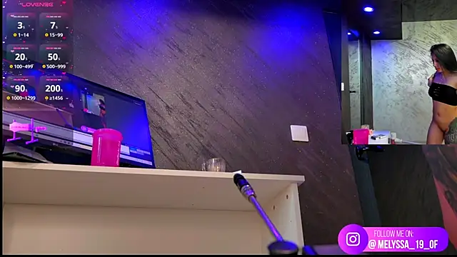 im-your-lovee online show from 04/09/26, 06:15