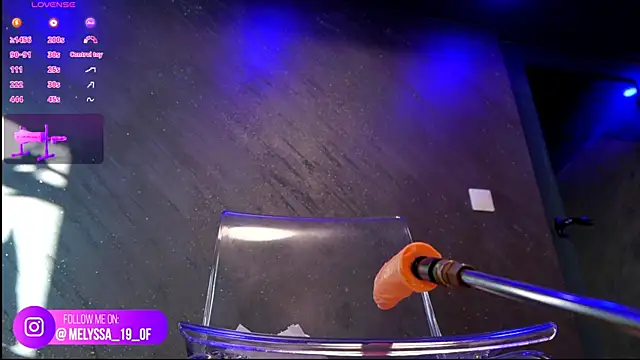 im-your-lovee online show from 10/11/25, 06:14