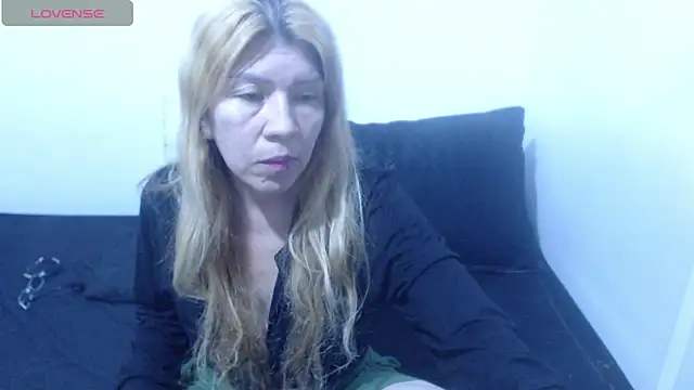 Dulce-Bella online show from 07/05/26, 07:43