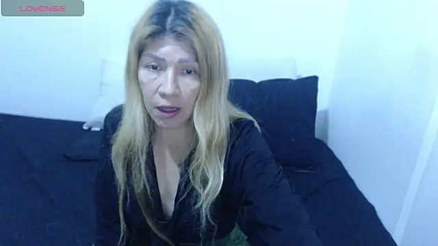 Dulce-Bella online show from 03/15/26, 02:24