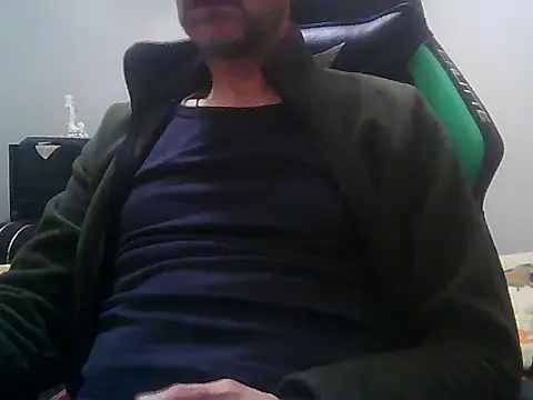 Snapshot of boran34 chatting on 03/22/26, 10:44 boran34 online show from 03/22/26, 10:44