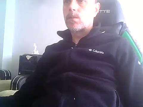 Snapshot of boran34 chatting on 04/12/26, 09:45 boran34 online show from 04/12/26, 09:45