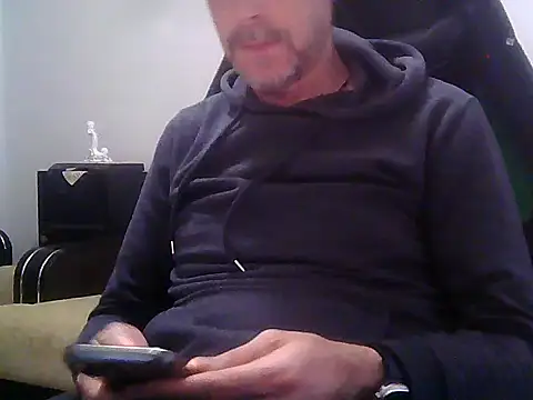 Snapshot of boran34 chatting on 04/20/26, 04:19 boran34 online show from 04/20/26, 04:19