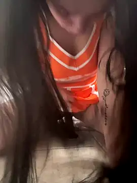 Snapshot of joeystaciee chatting on 09/21/25, 01:22 joeystaciee online show from 09/21/25, 01:22