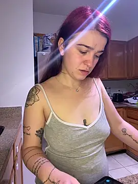 joeystaciee online show from 04/12/26, 03:37