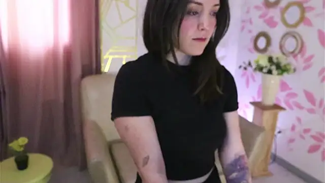 molly marmalade  online show from 02/24/25, 03:31