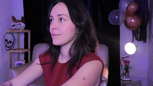 molly marmalade  online show from 10/27/25, 03:24