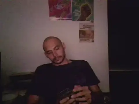 Snapshot of universitario-col chatting on 12/05/24, 02:37 universitario-col online show from 12/05/24, 02:37