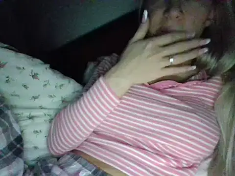 Snapshot of suuzykiss chatting on 02/02/25, 10:17 suuzykiss online show from 02/02/25, 10:17