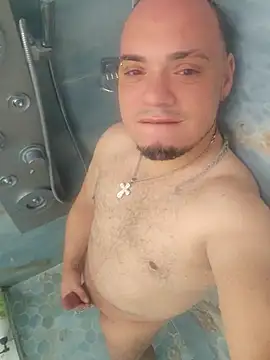 latinoflpr online show from 12/04/25, 11:48