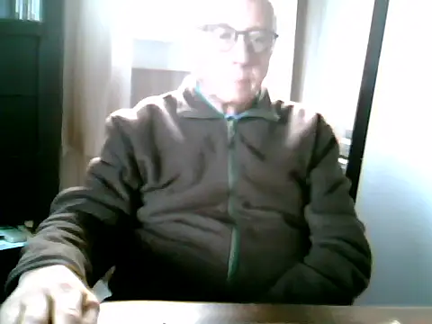 Snapshot of johnjohn622662 chatting on 11/23/25, 03:00 johnjohn622662 online show from 11/23/25, 03:00