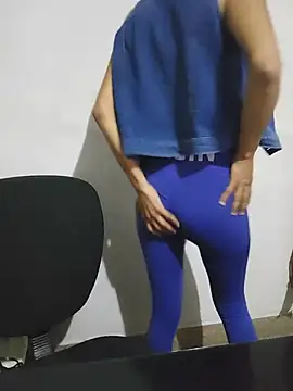 Bombonsexyxh online show from 06/28/26, 04:08