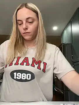 jaseyrae online show from 06/11/26, 04:48