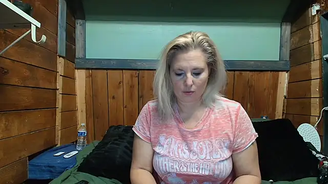 lisaxlovexxx online show from 12/22/25, 06:08