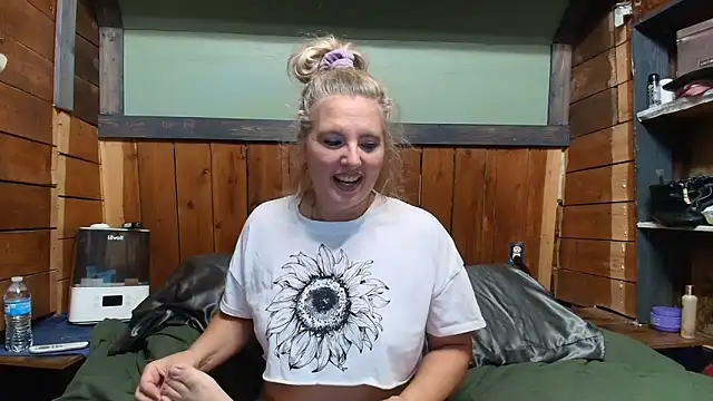 lisaxlovexxx online show from 04/02/26, 05:19