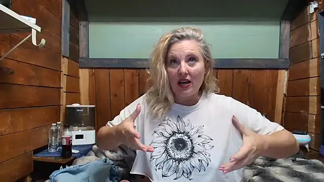 lisaxlovexxx online show from 05/23/26, 02:21