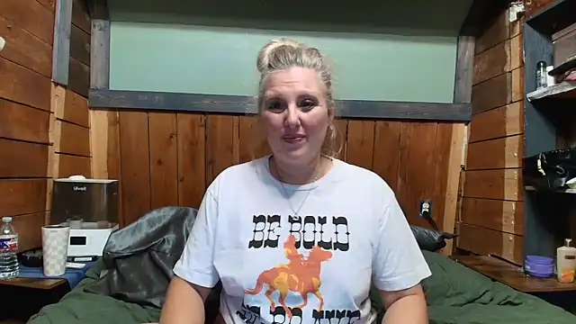 lisaxlovexxx online show from 04/18/26, 04:15