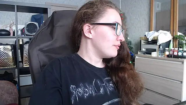 AnKey Rayah online show from 02/02/25, 09:07