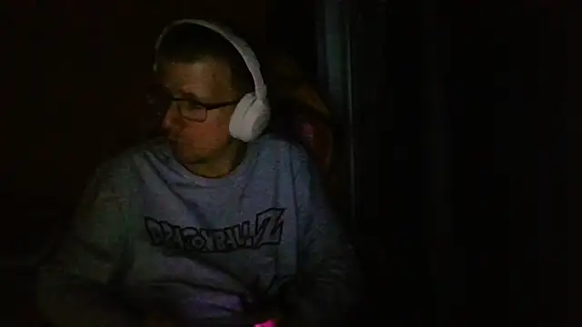 David250692 online show from 04/05/26, 01:40
