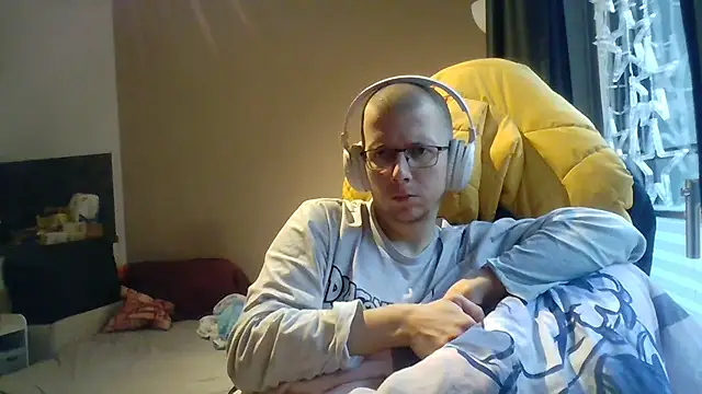 David250692 online show from 11/25/25, 09:31