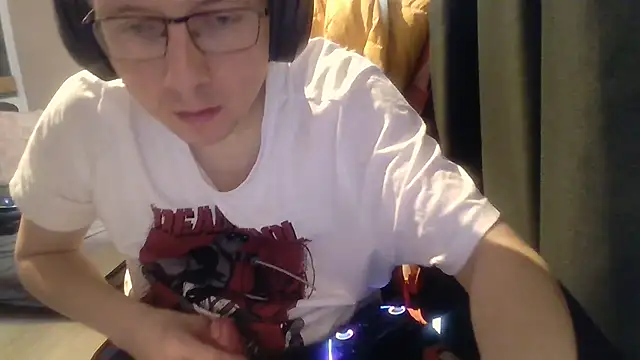 David250692 online show from 03/10/26, 11:03