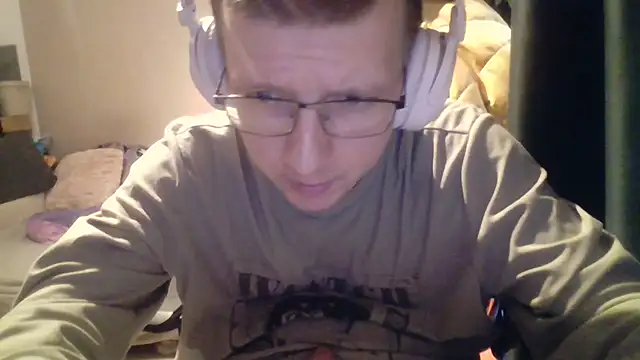 David250692 online show from 02/13/26, 08:14